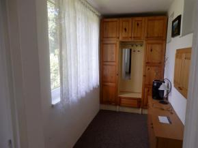 Pronjem RD, 2 bytov jednotky, zahrada 3.300 m2, Tebotovice u . Budjovic.