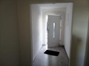 Pronjem 2+kk, 50 m2, Dobejovice u Hosna.