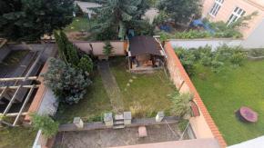 Pronjem 2+kk, 51 m2, zahrada, ul. Nov, esk Budjovice