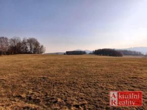 Stavebn� pozemek Slav�e, 1269 m2