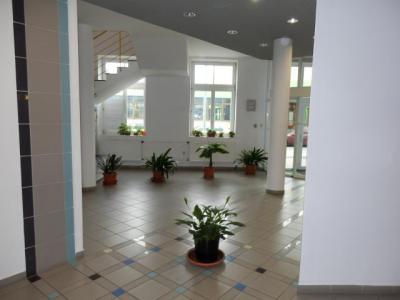 Pronjem kancele 125,8 m2 v administrativn budov nedaleko centra, esk Budjovice.